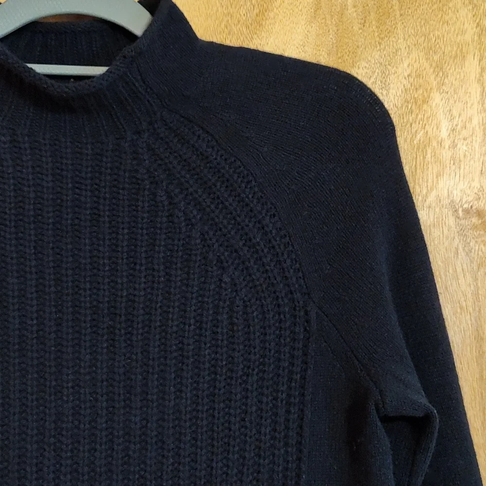 J. Crew Women's Ribbed Knit Fisherman's Sweater Navy 100% Wool Funnel Neck Sz XS